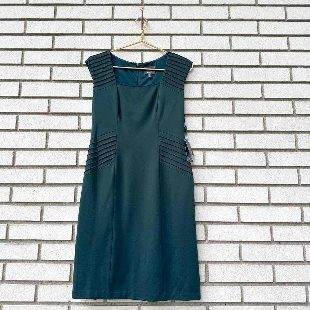 Adrianna Papell Green Pin Tuck Pleated Ponte Sheath Dress 6 Holiday Party